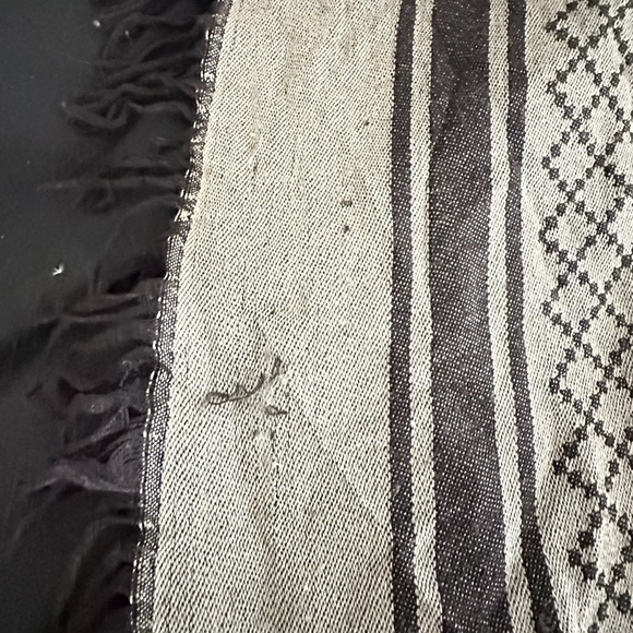 Authentic Brown Logo Gucci Scarf - Picture 5 of 6